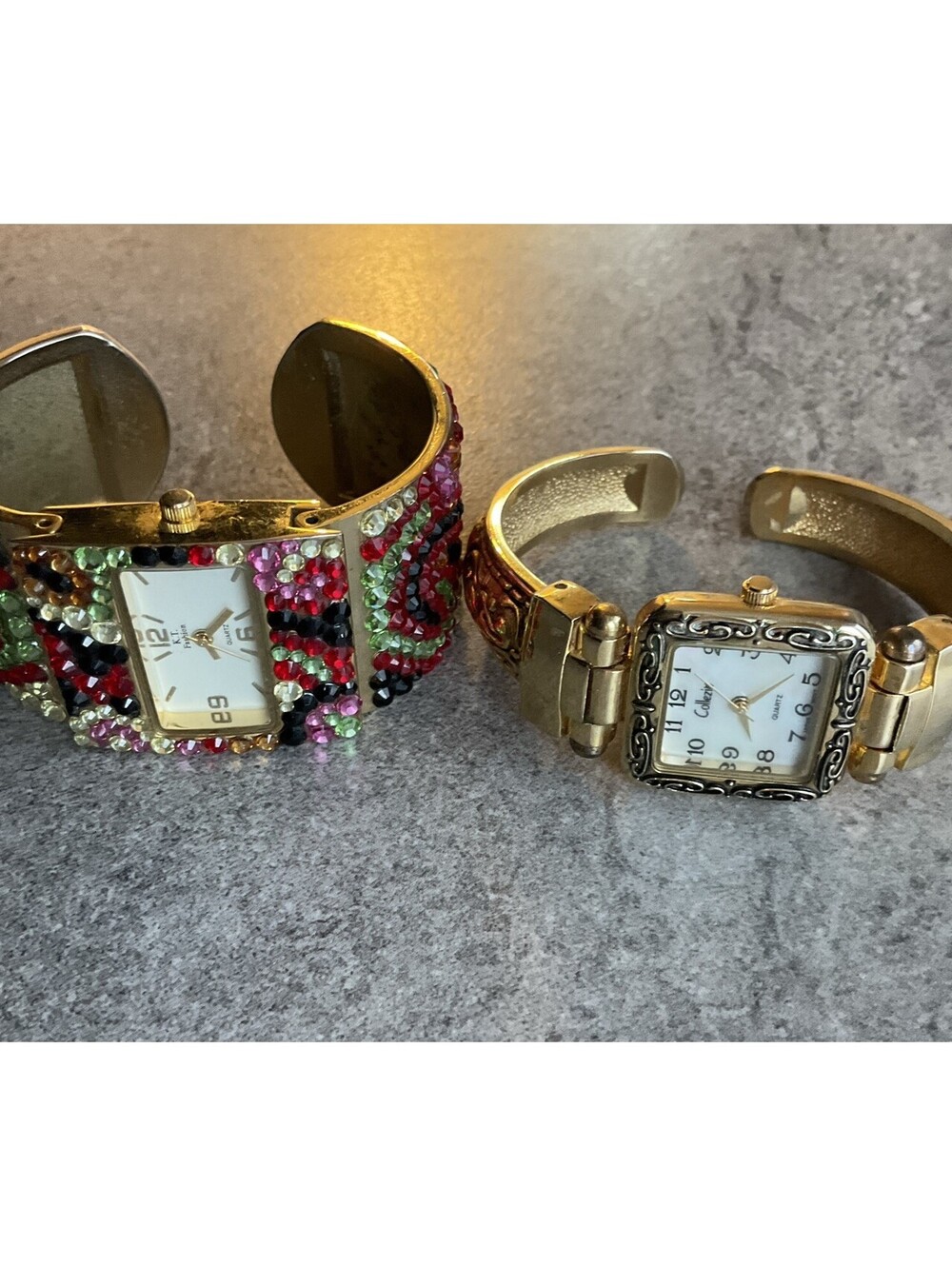 Beautiful Pair Of Vintage Womens Bracelet Watches Both Run Great A7
